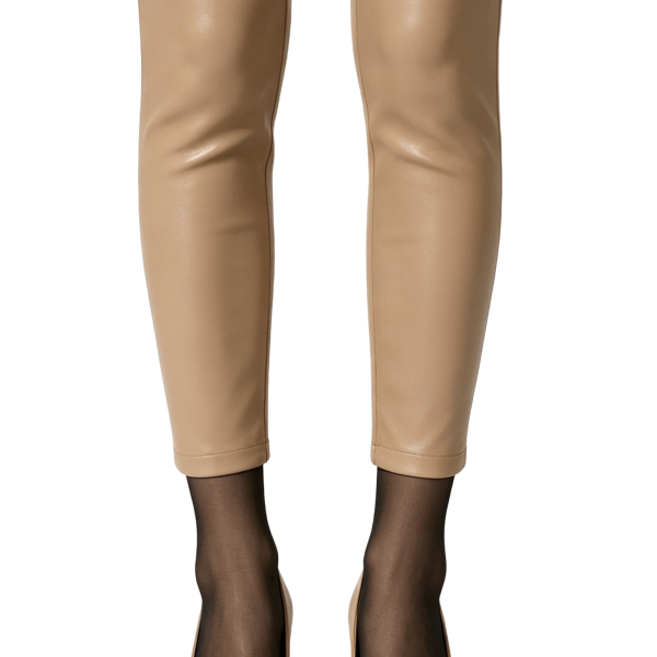 Nude Pointed-Toe Pumps